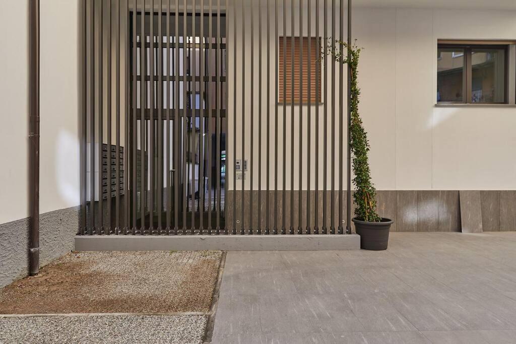 Bright Two-room Apartment Mailand